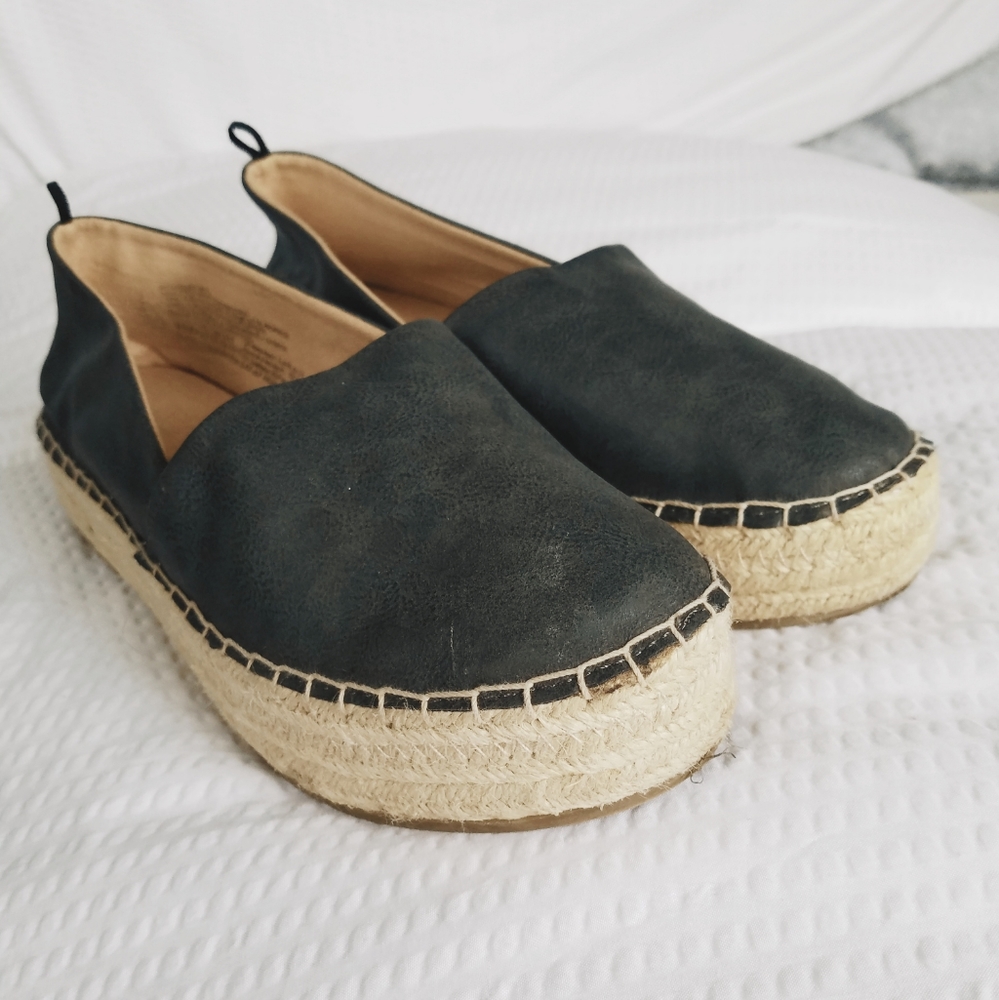 Old Navy Platforms